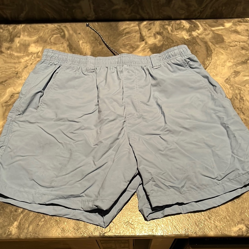 Columbia Boardshort | lightly worn | Carolina blue | medium | 5” inseam
